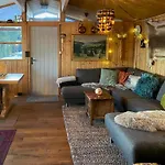 Vakantiehuis Original Trybo At Mountain